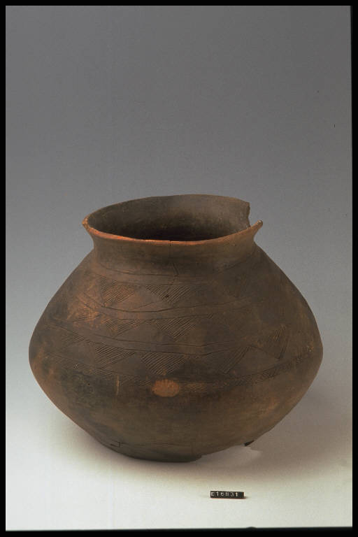 urna biconica - cultura di Golasecca (sec. VII a.C)