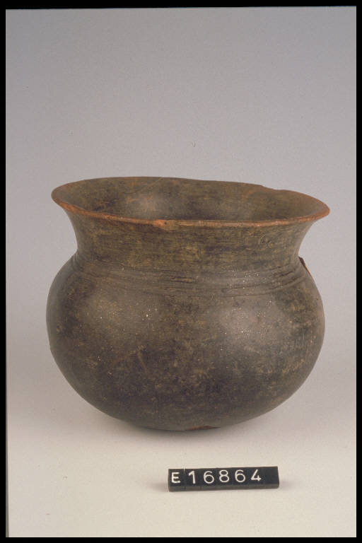 bicchiere globulare - cultura di Golasecca (sec. VII a.C)