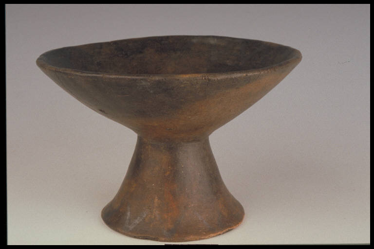 coppa troncoconica - cultura di Golasecca (sec. VII a.C)