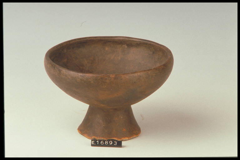 coppa troncoconica - cultura di Golasecca (sec. VII a.C)
