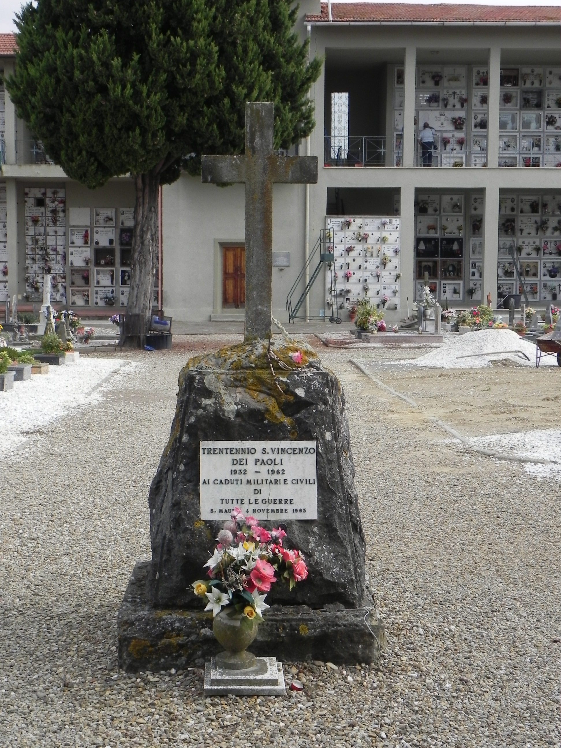 soggetto assente (monumento ai caduti - a cippo) - ambito toscano (sec. XX)