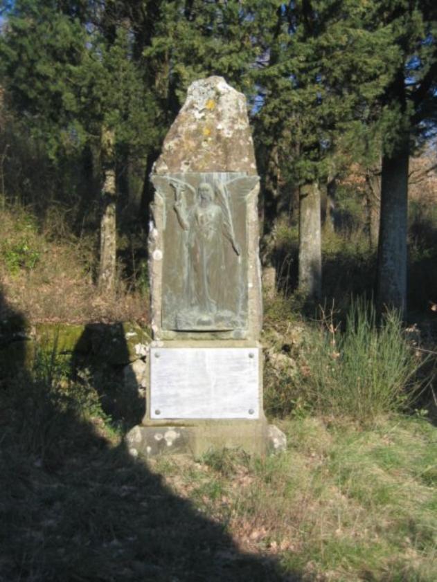 allegoria della Vittoria (monumento ai caduti - a cippo) - ambito toscano (sec. XX)