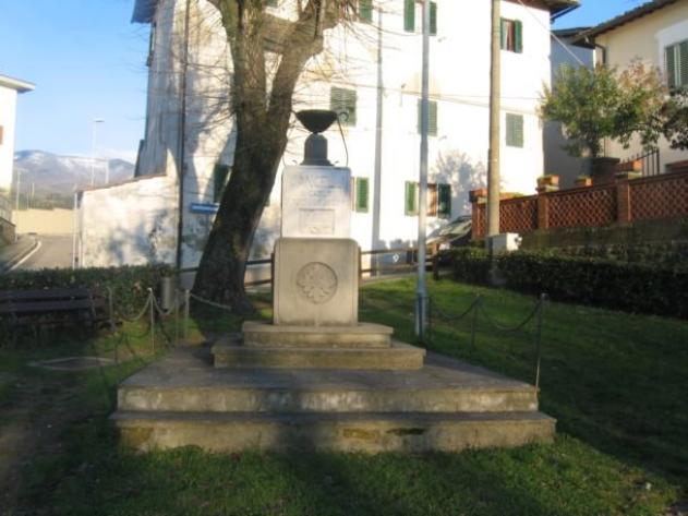 soggetto assente (monumento ai caduti - a cippo) - ambito toscano (sec. XX)