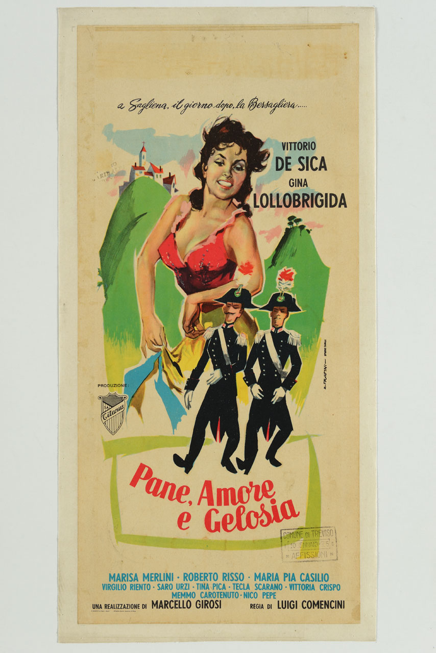 Gina Lollobrigida e coppia di carabinieri sullo sfondo di Sagliena (manifesto) di Fratini Renato, Studio Favalli (sec. XX)