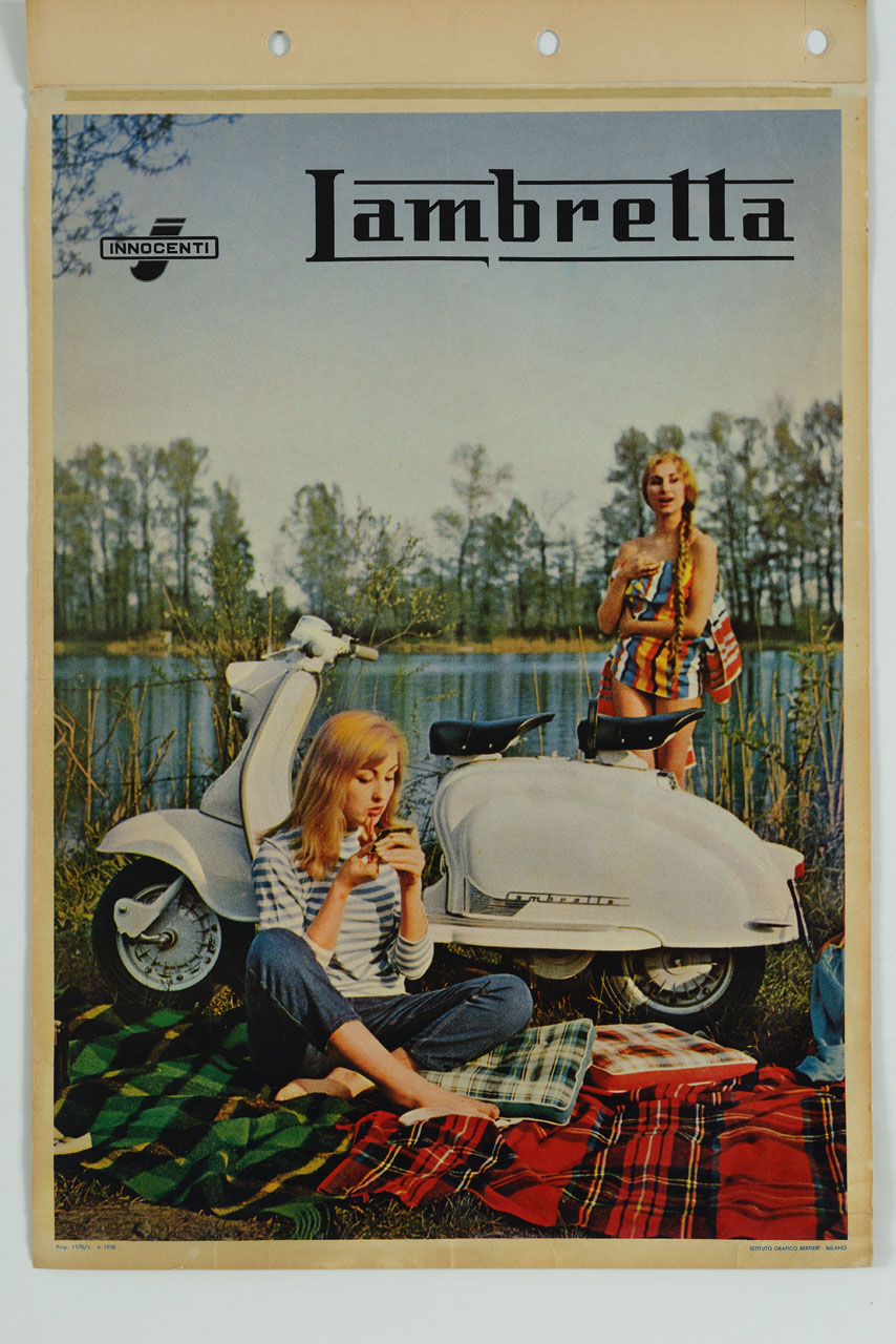 due ragazze in relax e un motoscooter sulla riva di un lago (manifesto) - ambito italiano (sec. XX)
