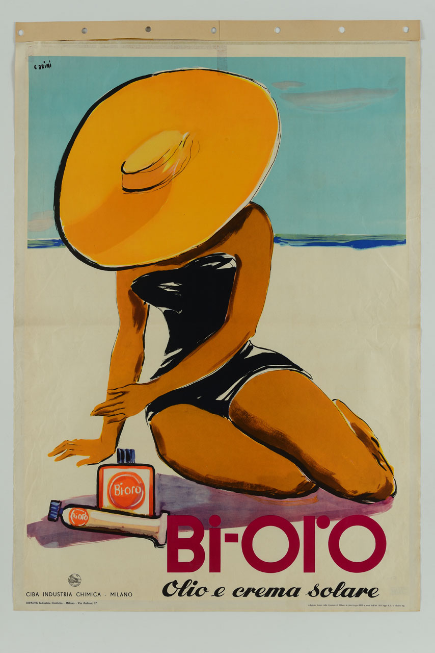 bagnante con cappello a tesa larga si spalma la crema solare seduta sulla spiaggia (manifesto) di Brini Ercole (sec. XX)