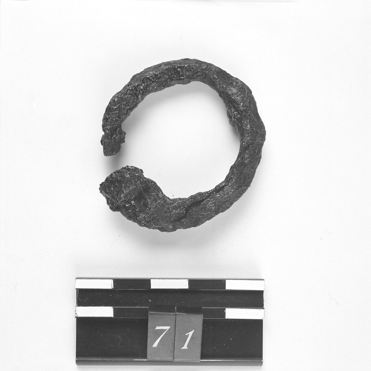 anello, A capi aperti accostati (Epoca romana)