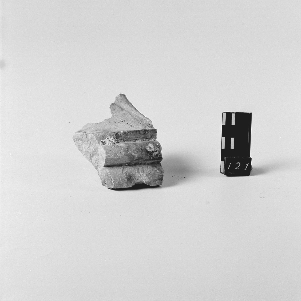 Capitello/frammento (Età romana)