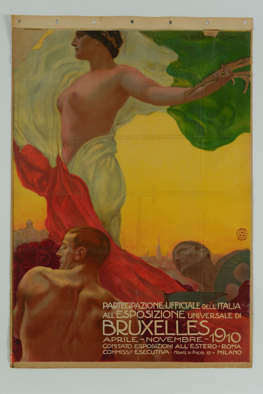 donna seminuda avvolta nella bandiera italiana si innalza sopra due uomini sullo sfondo di un paesaggio urbano (manifesto) di Dudovich Marcello (sec. XX)