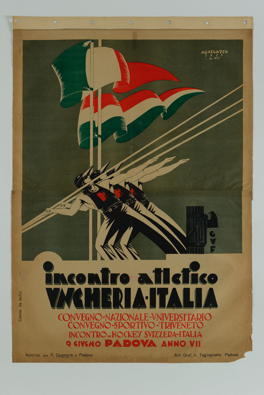 tre atleti si preparano a lanciare il giavellotto sullo sfondo delle bandiere italiana e ungherese (manifesto, stampa composita) di Menegazzo Antonio detto Amen (sec. XX)