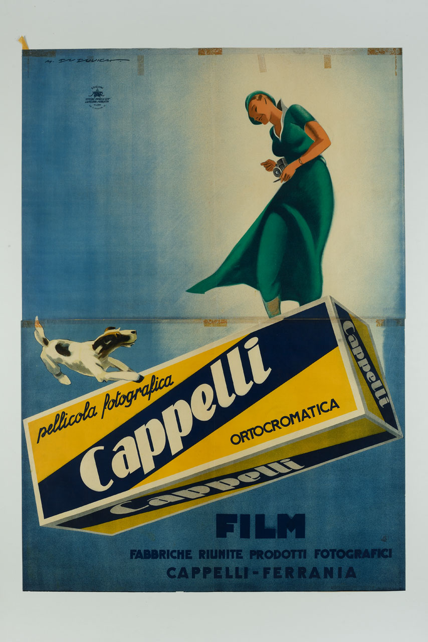 cane in corsa e donna con macchina fotografica vicino a una scatola di pellicola fotografica (manifesto, stampa composita) di Dudovich Marcello (sec. XX)