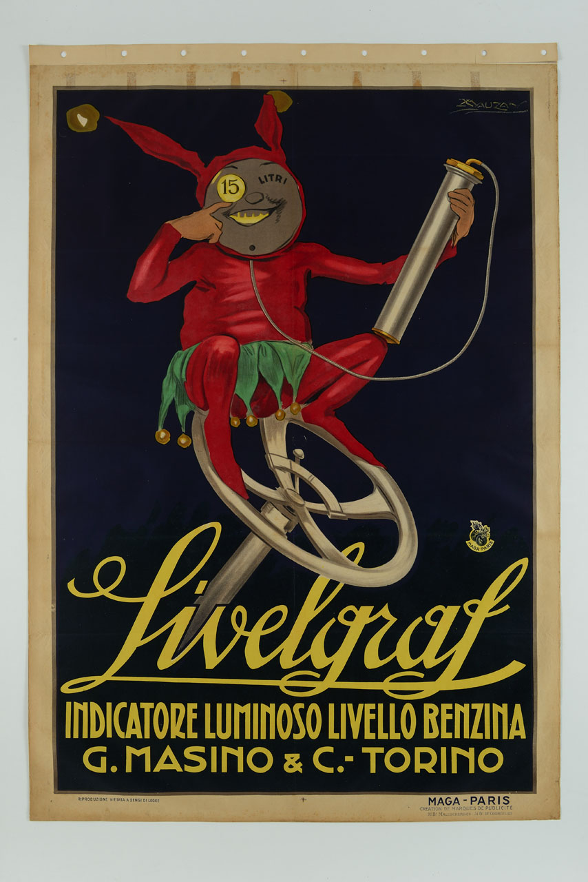folletto vestito di rosso seduto su un volante mostra un indicatore luminoso del livello della benzina (manifesto) di Mauzan Achille Luciano, MAGA (sec. XX)