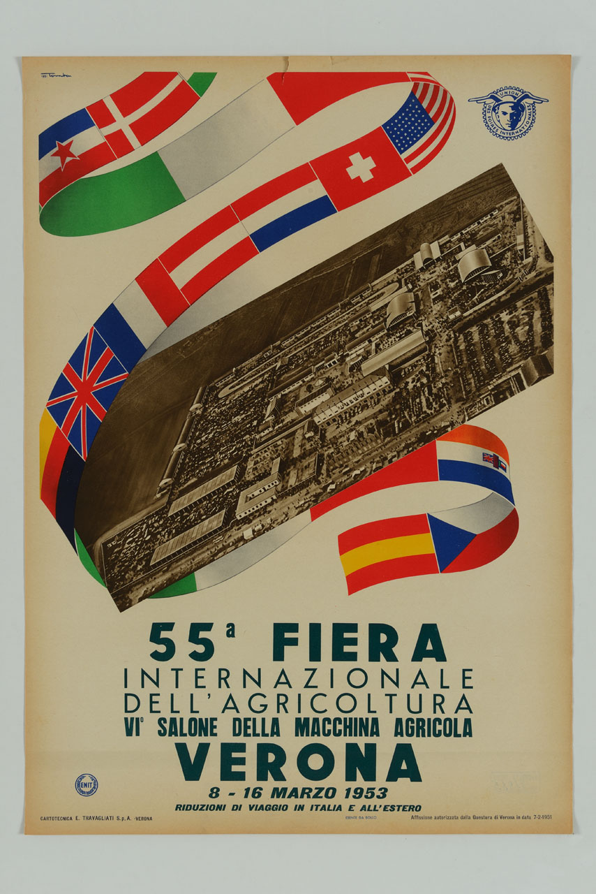 veduta aerea dei padiglioni della Fiera di Verona e nastro di bandiere nazionali (locandina) di Tomba Ernesto Amos (sec. XX)