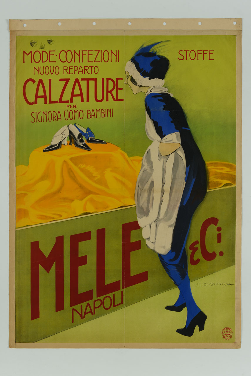 donna in abito blu intenta a guardare le scarpe in una vetrina (manifesto) di Dudovich Marcello (sec. XX)