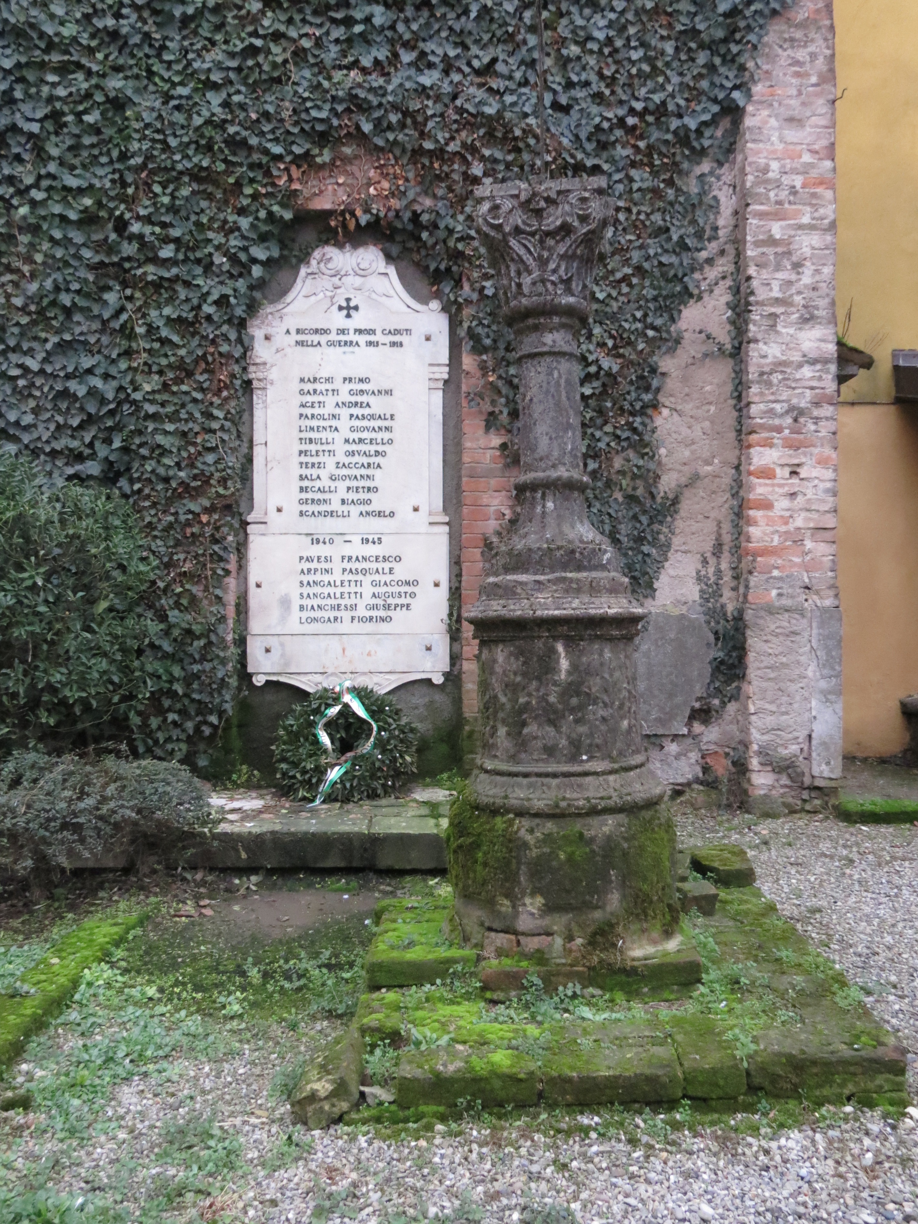 monumento ai caduti - a colonna - ambito italiano (sec. XX, sec. XX)