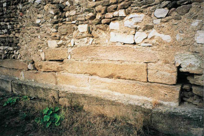 EDIFICIO IN BLOCCHI SQUADRATI - SAN SATURNINO (edificio di culto, strutture per il culto) - Susa (TO)  (seconda metà Eta' romana)
