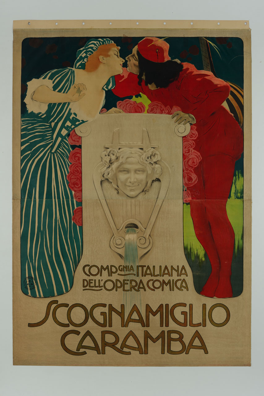 coppia in abiti di scena si bacia dietro fontana (manifesto) di Metlicovitz Leopoldo (sec. XX)