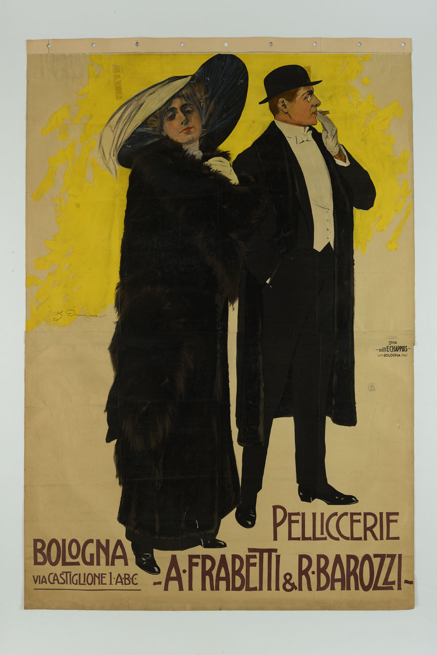 donna con cappello a larga tesa con lunga pelliccia accompagnata da uomo in frac (manifesto) di Omegna Filippo (sec. XIX-XX)