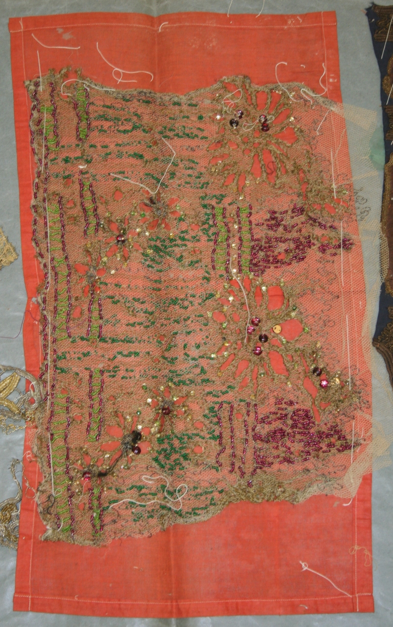 decorazione a ricamo, frammento - ambito milanese (primo quarto sec. XX)
