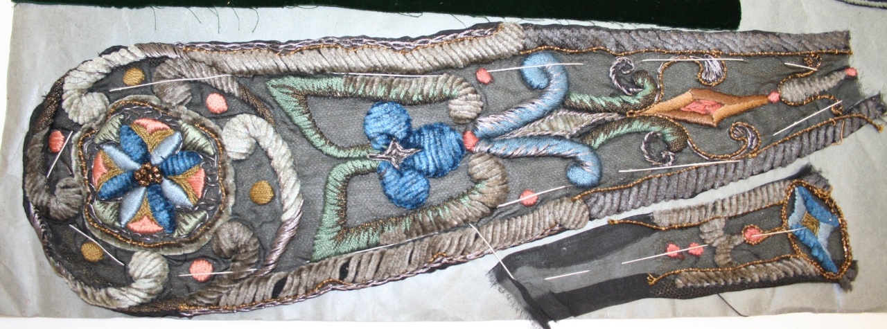 decorazione a ricamo, frammento - ambito milanese (inizio sec. XX)