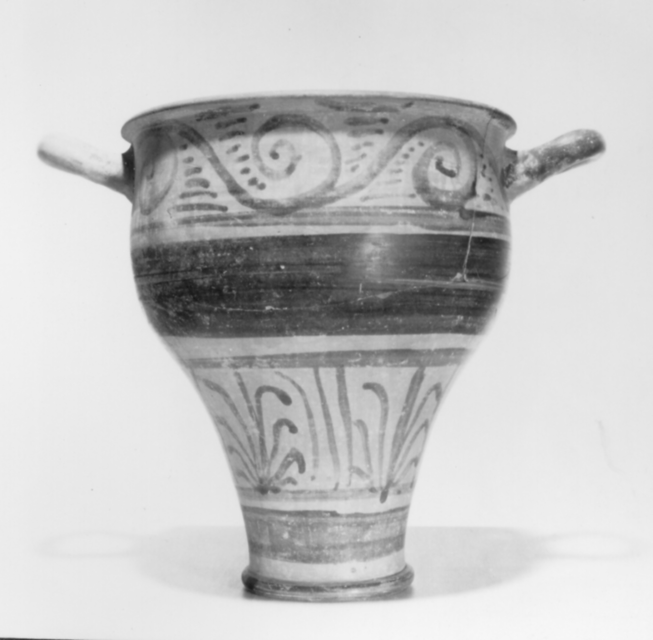 skyphos concavo convesso - produzione alto-adriatica (primo quarto sec. III a.C)
