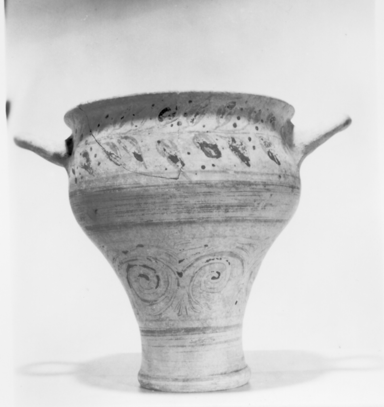 skyphos concavo convesso - produzione alto-adriatica (primo quarto sec. III a.C)