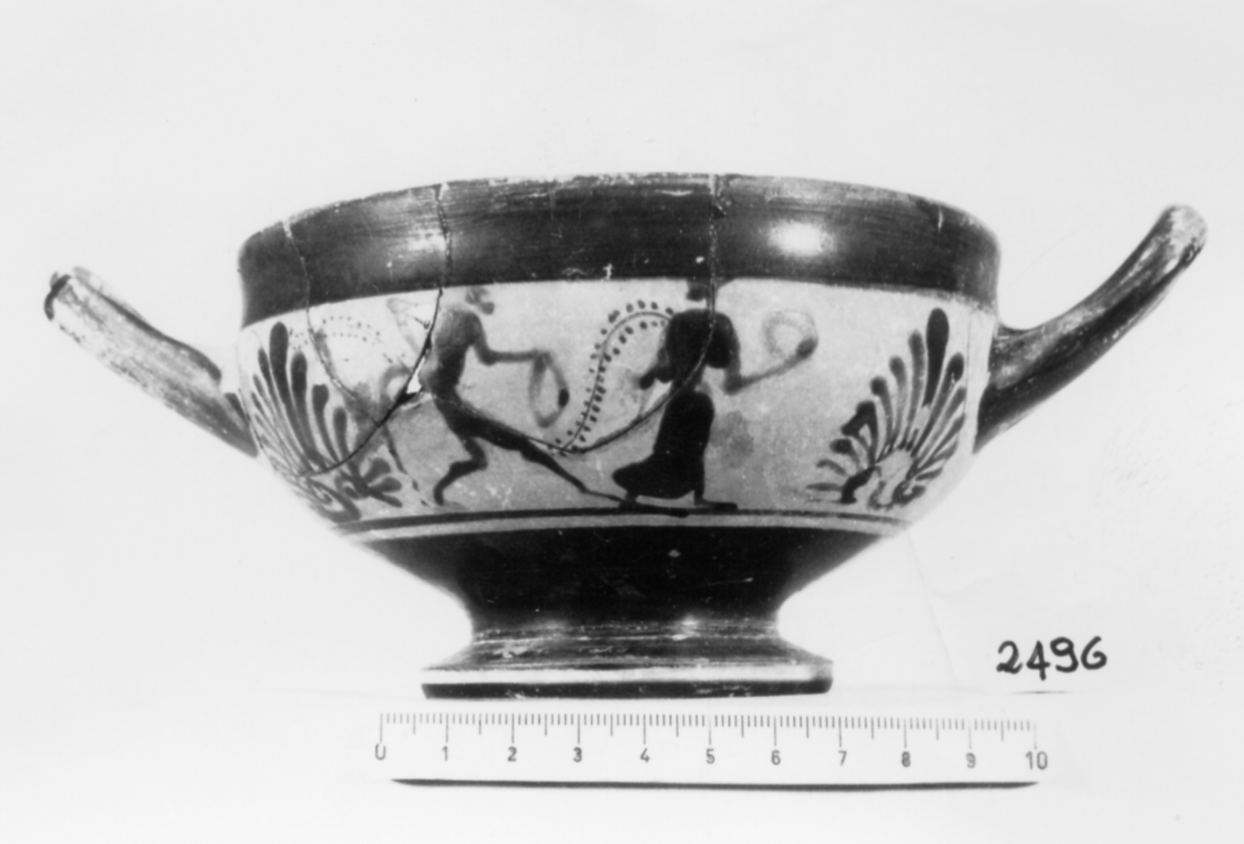 coppa skyphoide di maniera del Pittore di Caylus - produzione attica (primo quarto sec. V a.C)