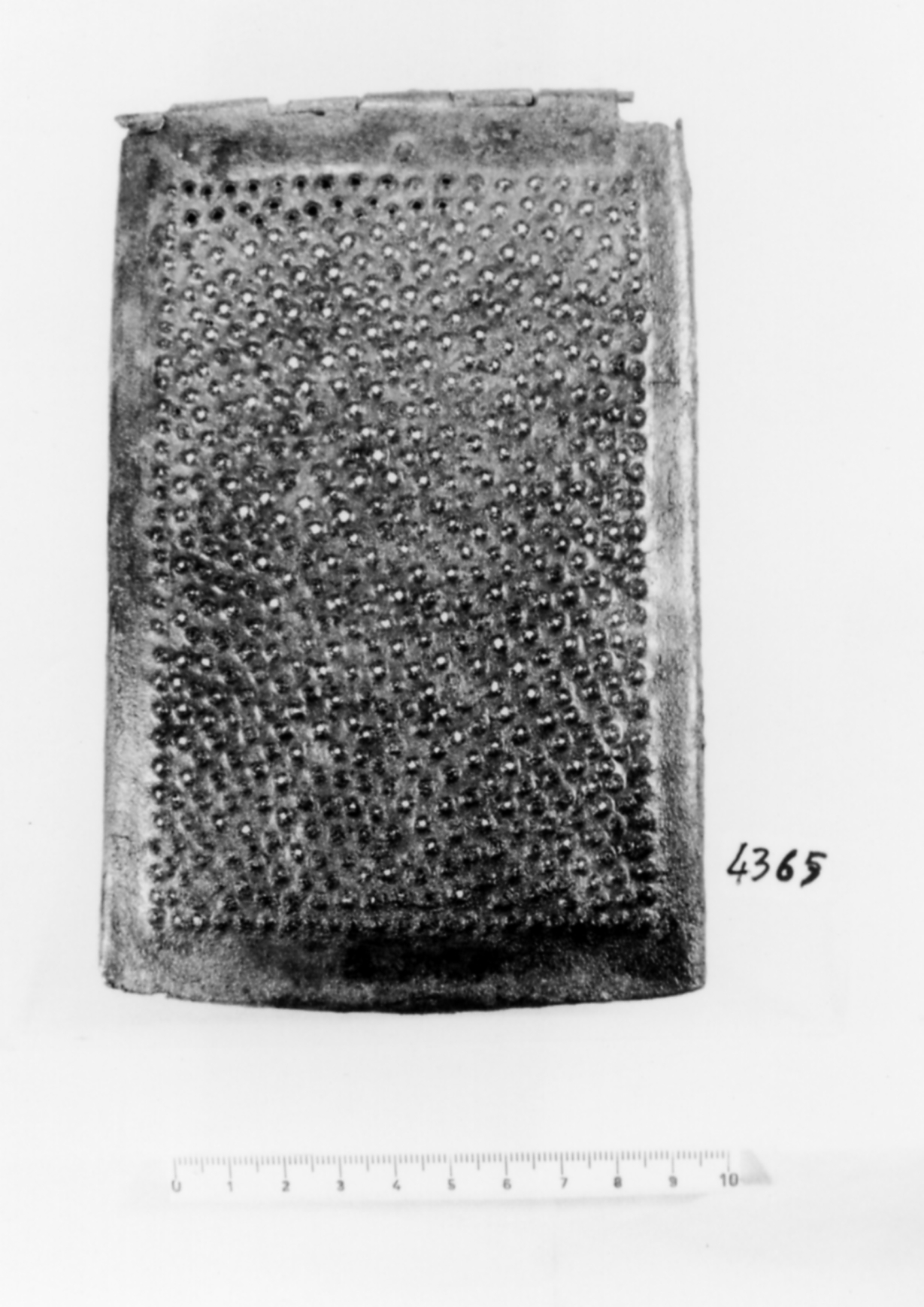 grattugia - fase Piceno IV A/ IV B (secc. VI - V a.C)