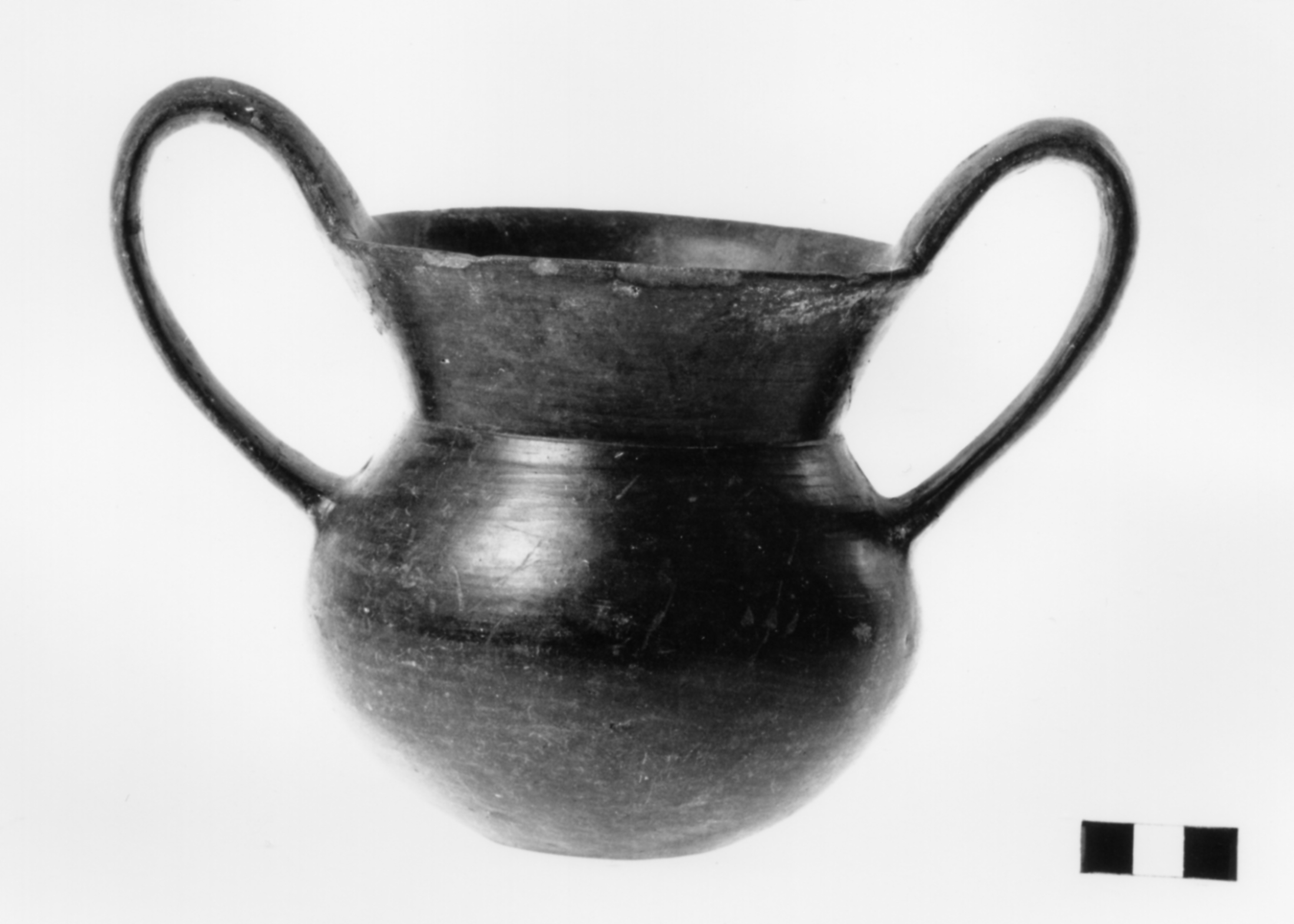 kantharos - fase Piceno IV B (secc. VI - V a.C)