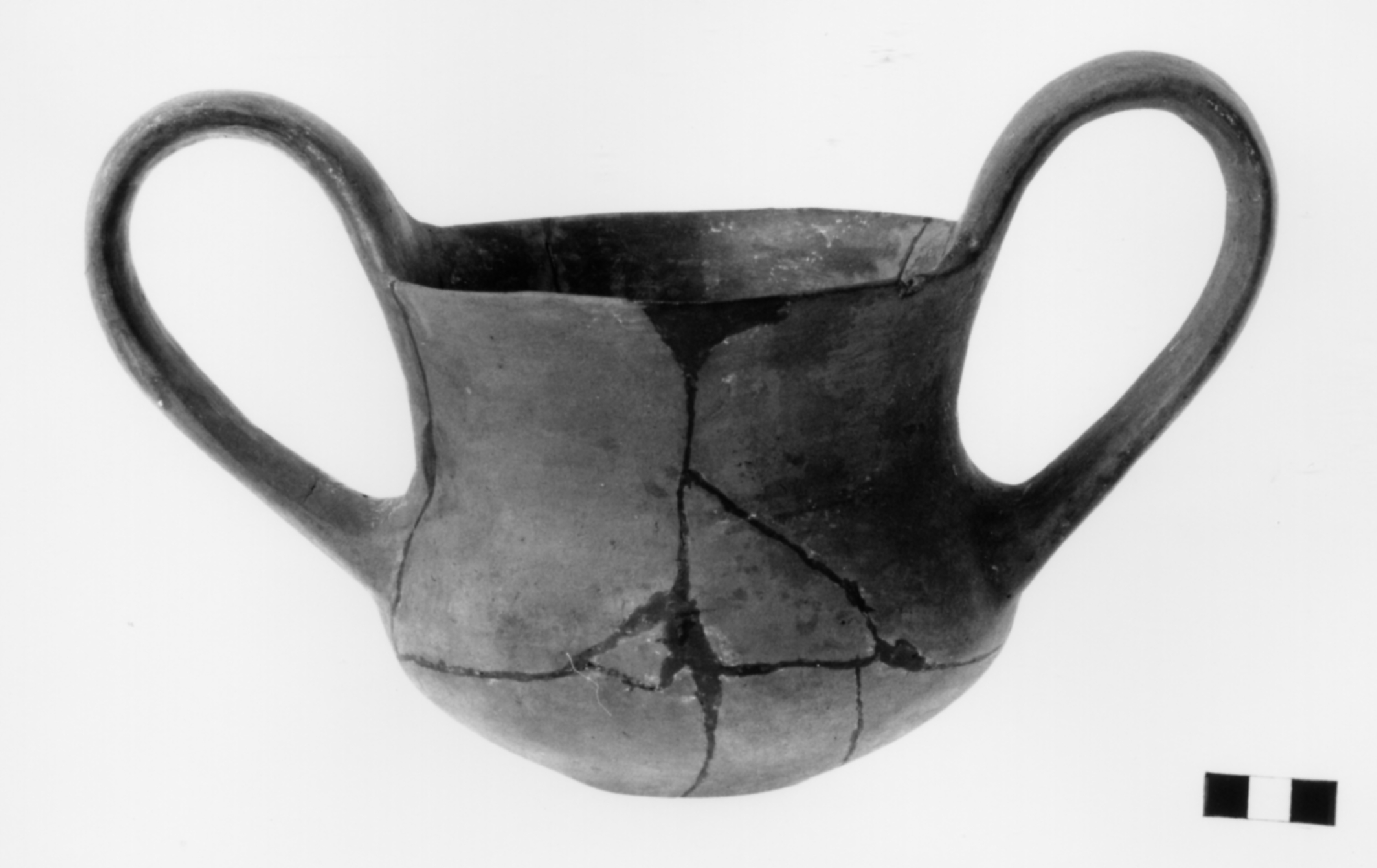 kantharos - fase Piceno IV B (secc. VI - V a.C)