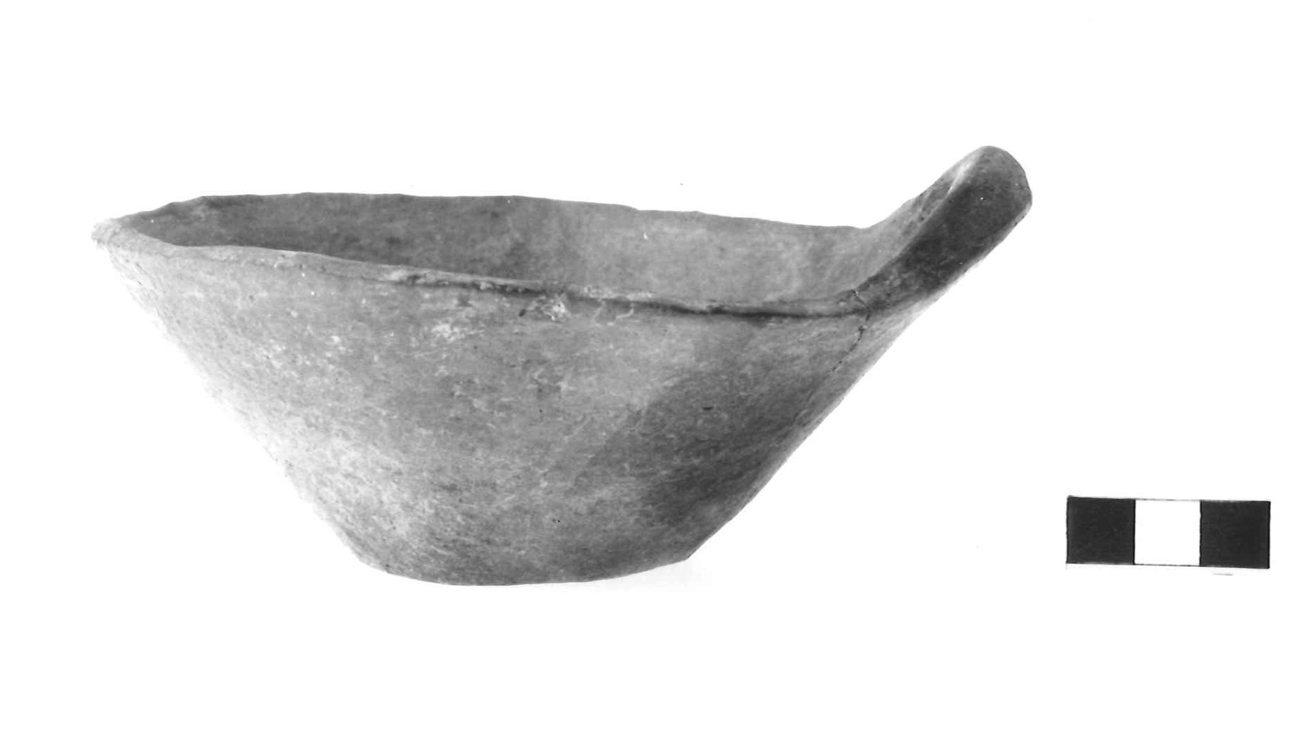 scodella monoansata - fase Piceno IV (sec. VI a.C)