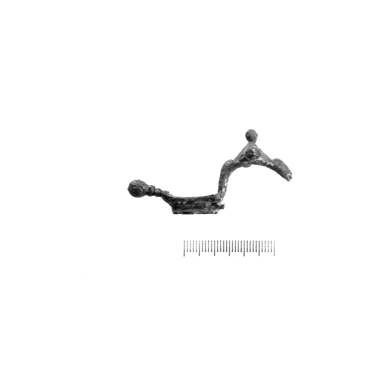 fibula a tre bottoni - fase Piceno IV A (sec. VI a.C)