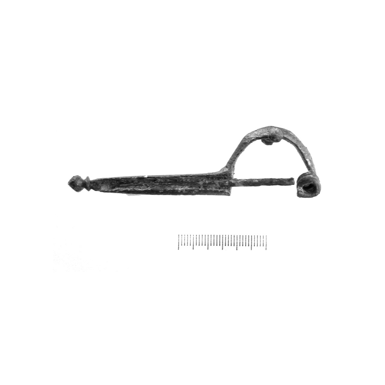 fibula a due bottoni - fase Piceno IV A (sec. VI a.C)