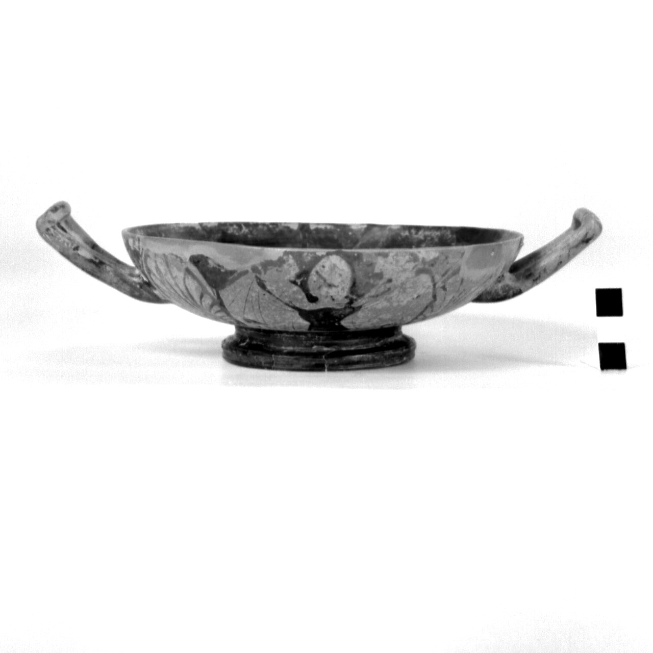 kylix - produzione attica (inizio sec. IV a.C)
