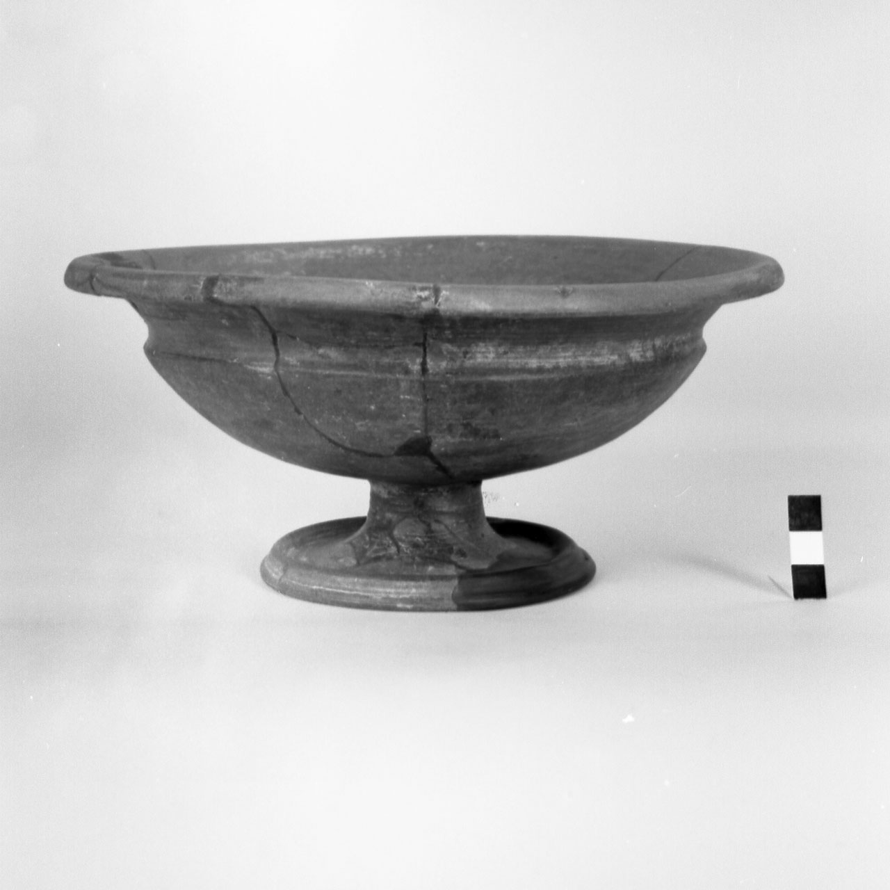 coppa - fase Piceno IV B (inizio sec. V a.C)