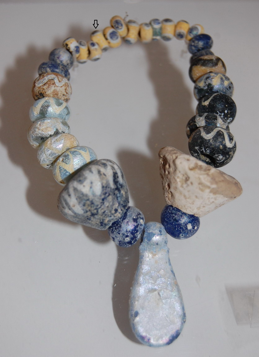 grano di collana (fine/inizio secc. VI-V a.C)