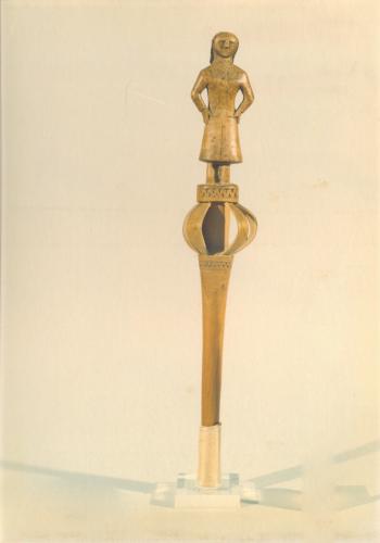 figura femminile (conocchia, conocchie, strumenti da lavoro) - artigianato pastorale (sec. XX prima metà, da 1900 a 1949)