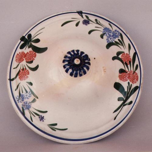 coperchio di zuppiera, coperchi, vasellame da cucina - artigianato contadino (sec. XX prima metà, da 1900 a 1949)