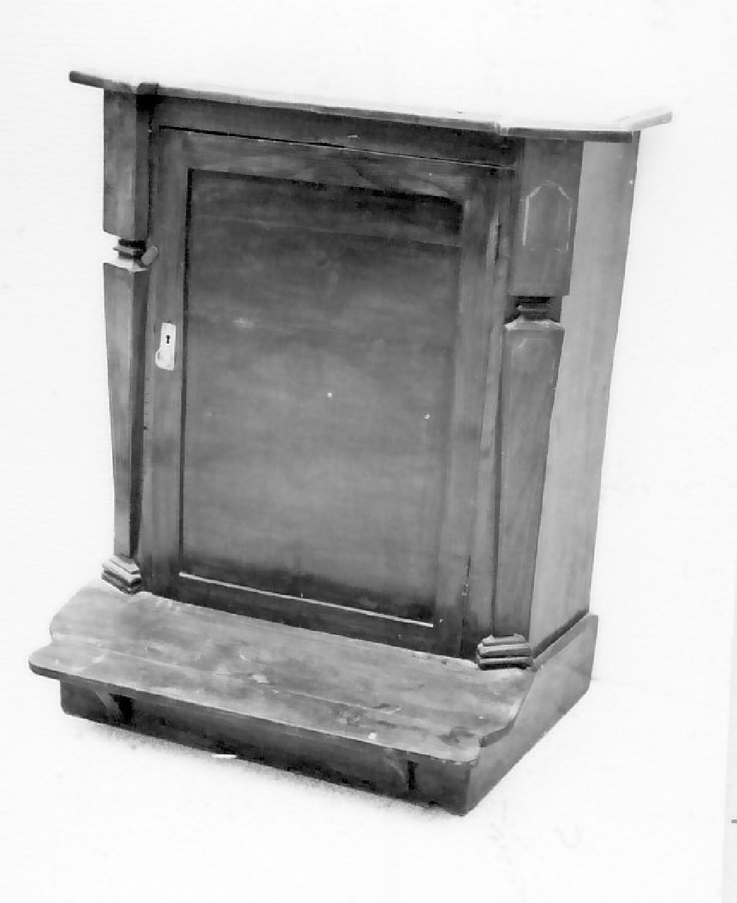 inginocchiatoio, opera isolata - bottega calabrese (sec. XVIII)