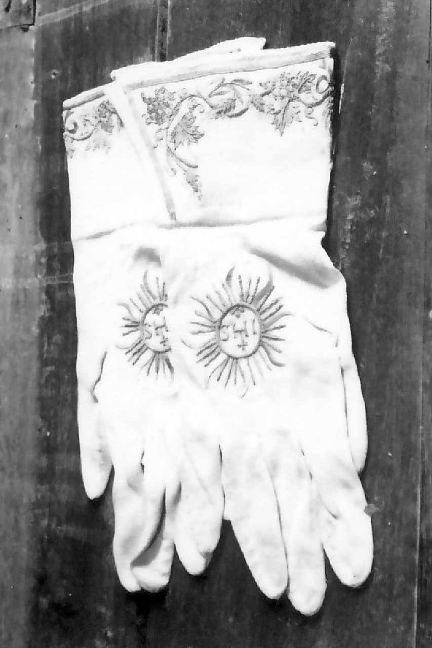guanti - manifattura calabrese (sec. XIX)