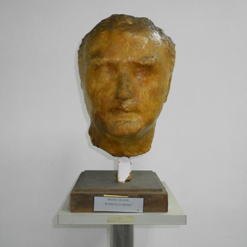 Leonida Repaci, ritratto d'uomo (scultura, opera isolata) di Calvani Bruno (XX)