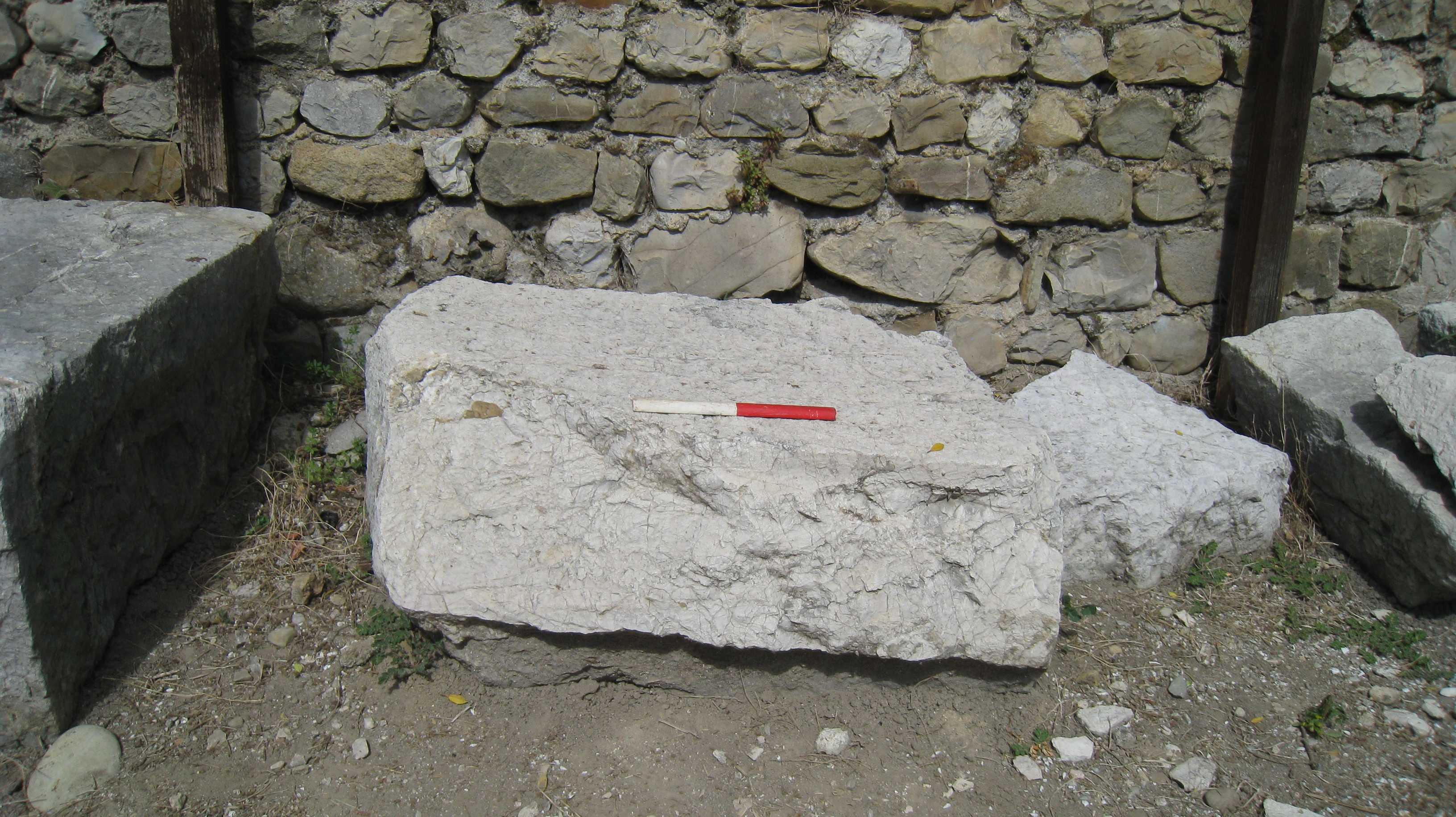 blocco, cornice (Eta' romana)