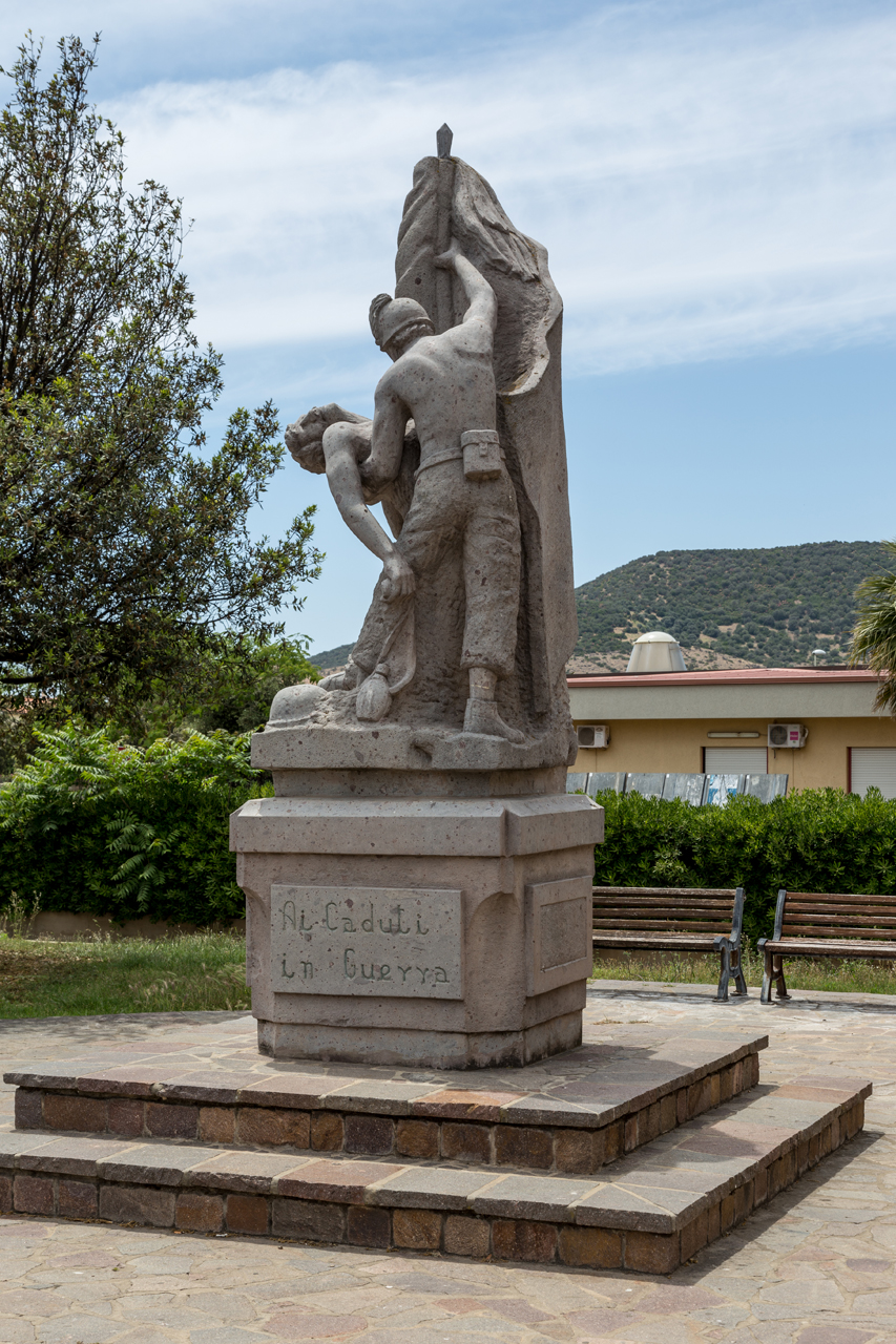 morte del soldato (monumento ai caduti - a cippo) - ambito sardo (sec. XX)