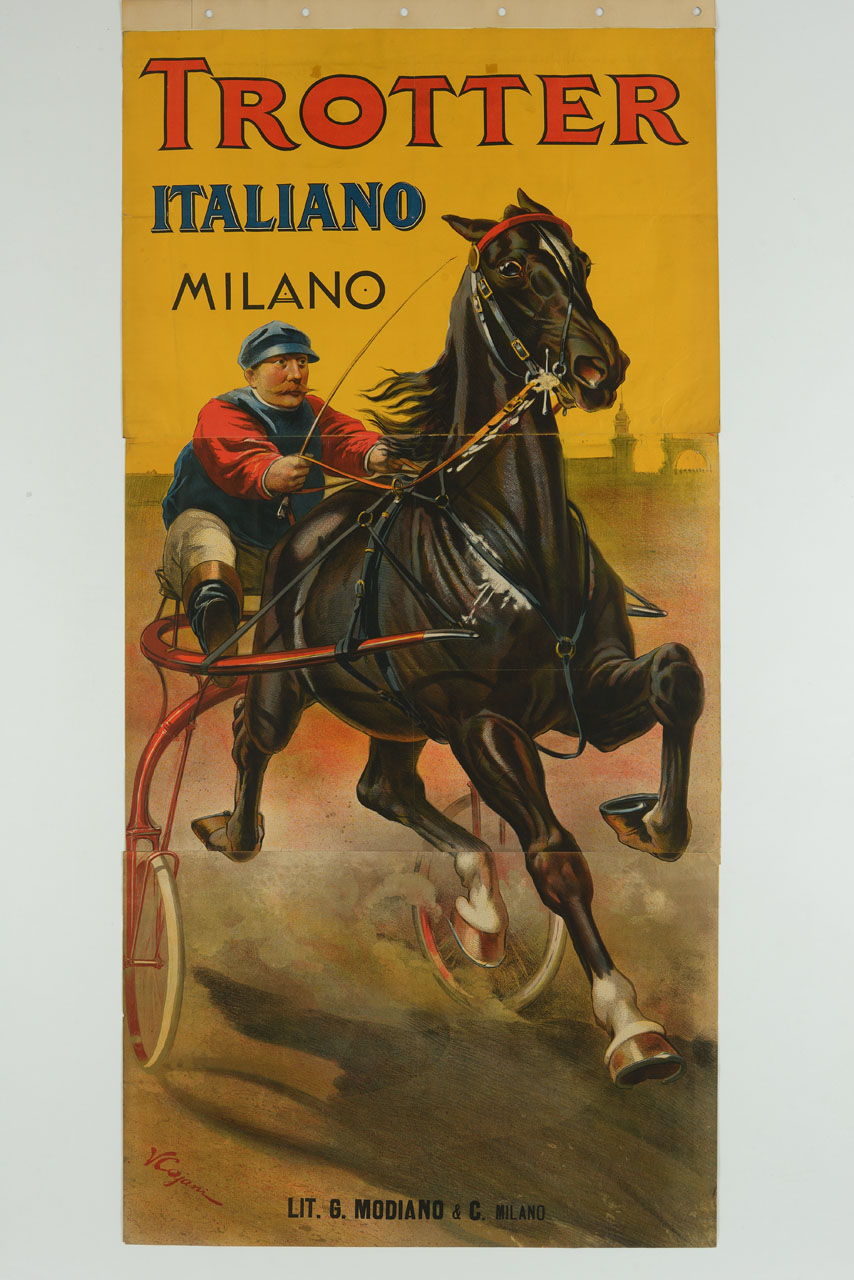 fantino guida un cavallo su un sulky (manifesto, stampa composita) di Cajani Vittorio (sec. XX)