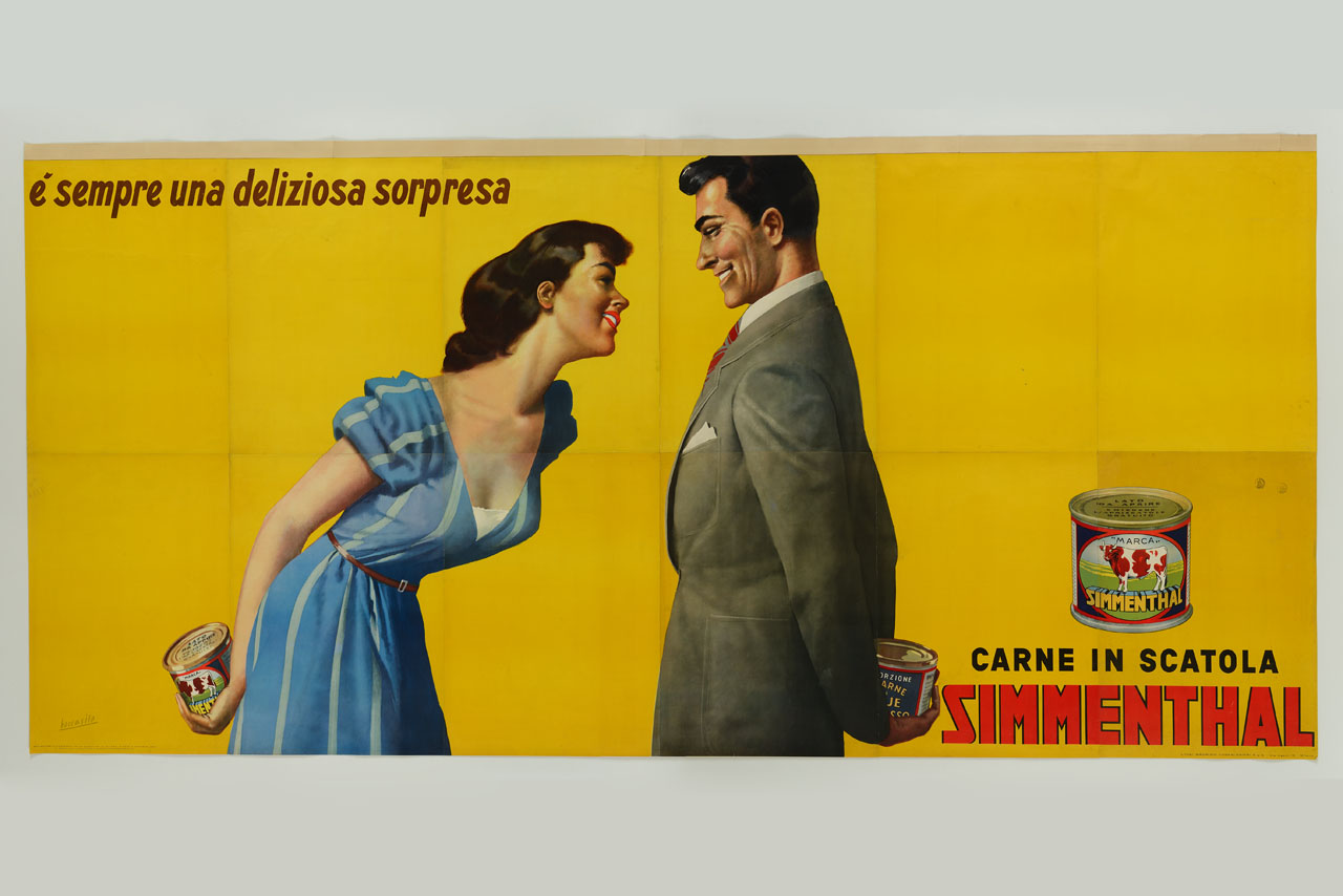 uomo e donna sorridenti con lattina di carne in scatola dietro la schiena (manifesto, stampa composita) di Boccasile Gino (sec. XX)