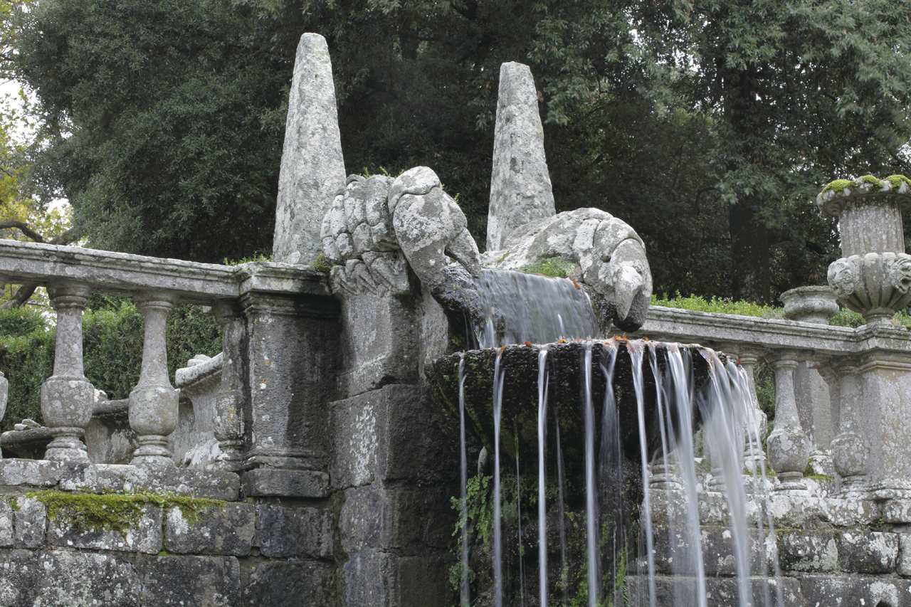 emblema (statua - da fontana, elemento d'insieme) di Ghinucci Tommaso (attribuito) (sec. XVI)