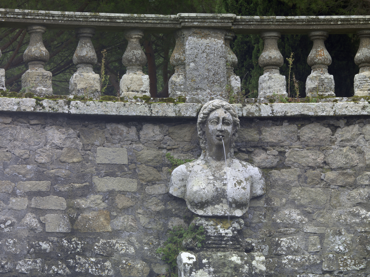 Musa (statua - da fontana, elemento d'insieme) di Guerra Giovanni (attribuito) (sec. XVI)