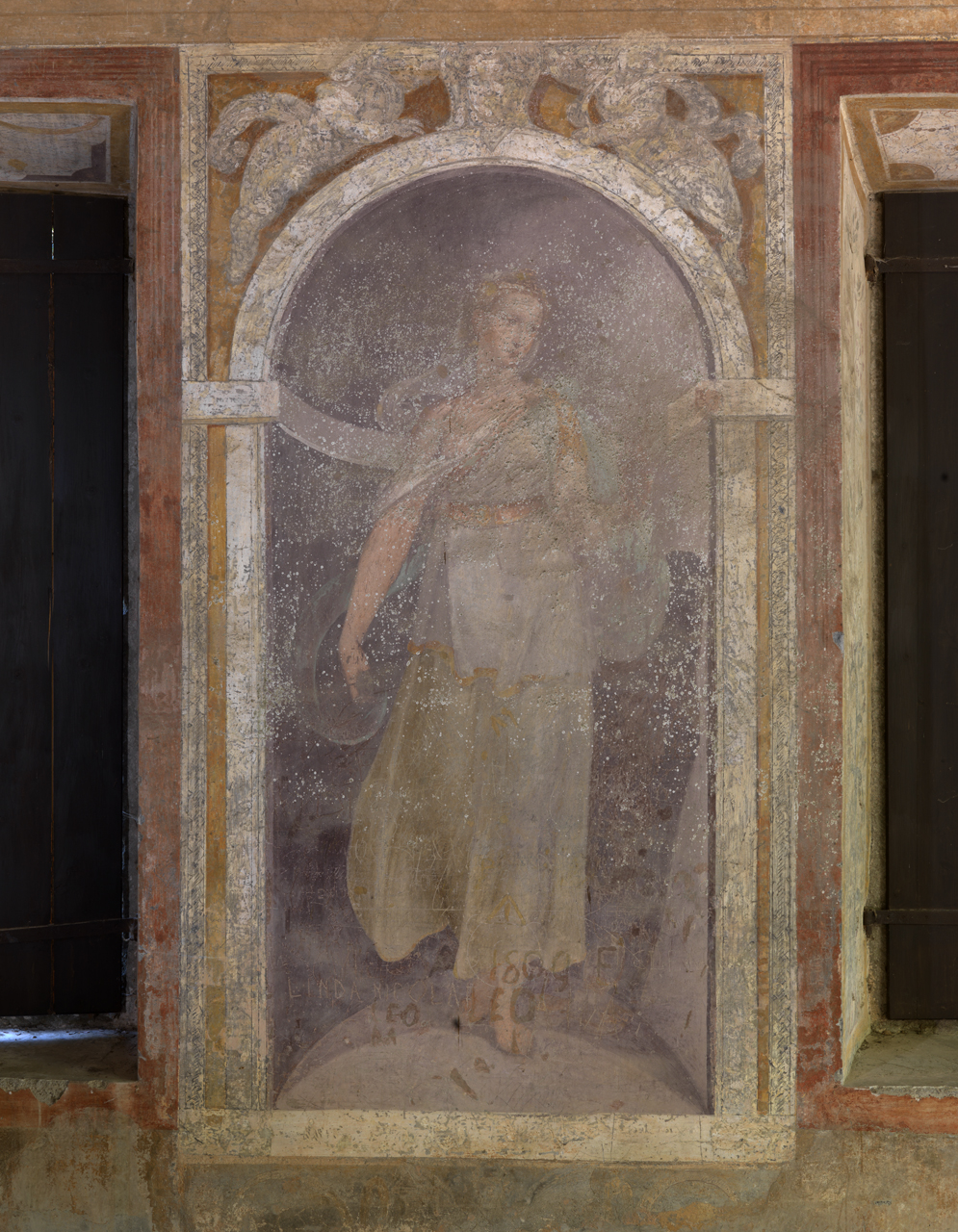 Musa (dipinto murale, elemento d'insieme) di Motta Raffaellino detto Raffaellino da Reggio (cerchia) (sec. XVI)