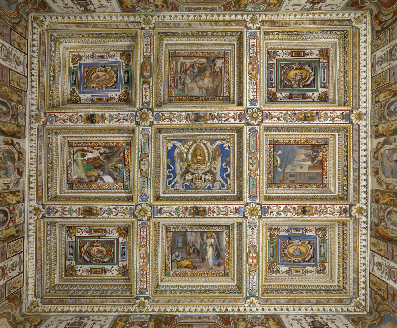storie della vita di San Pietro/ stemma di Gregorio XIII/ Venere (decorazione plastico-pittorica, complesso decorativo) di Motta Raffaellino detto Raffaellino da Reggio (attribuito) (sec. XVI)