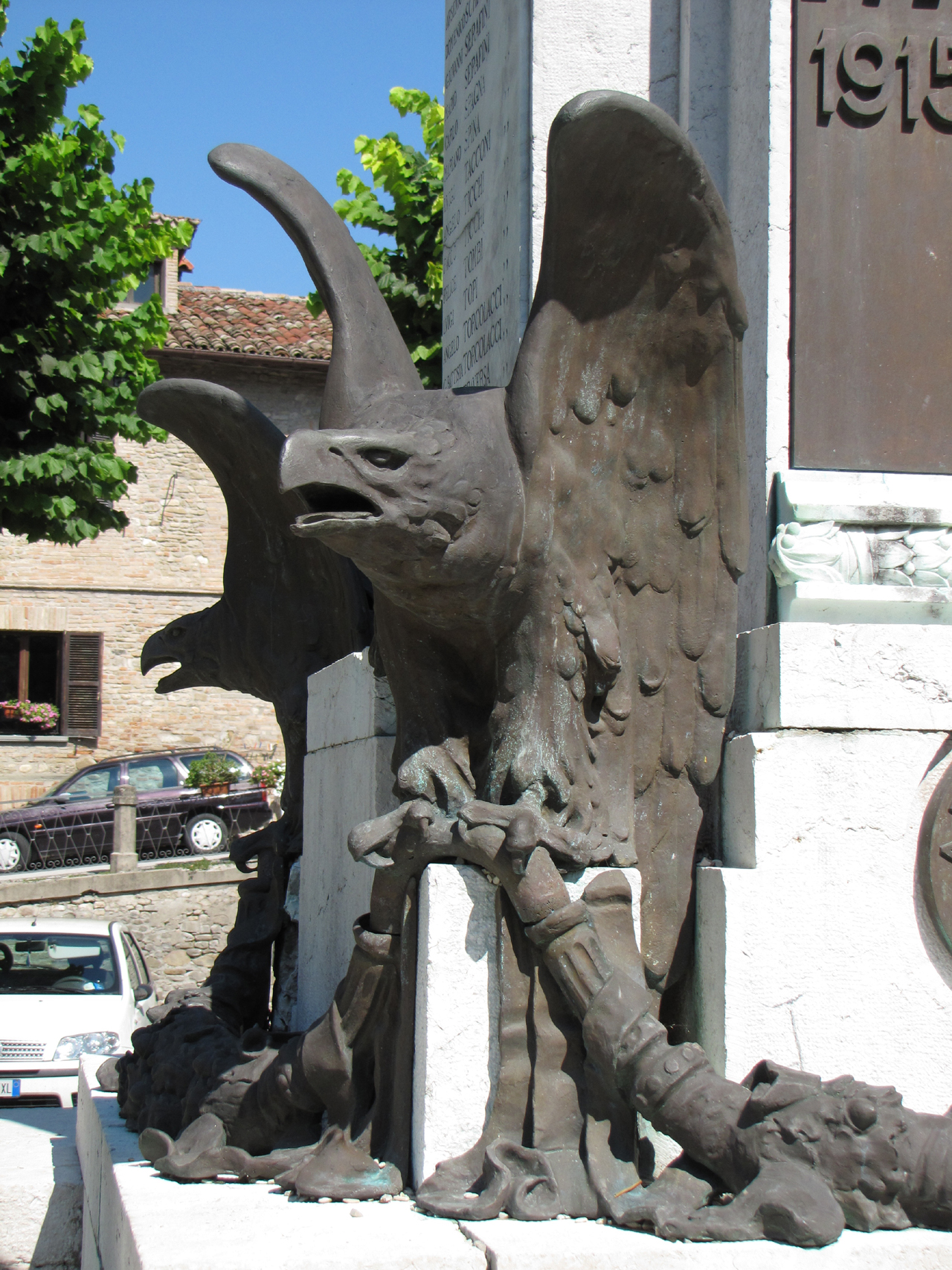 aquila (monumento ai caduti) (prima metà XX)